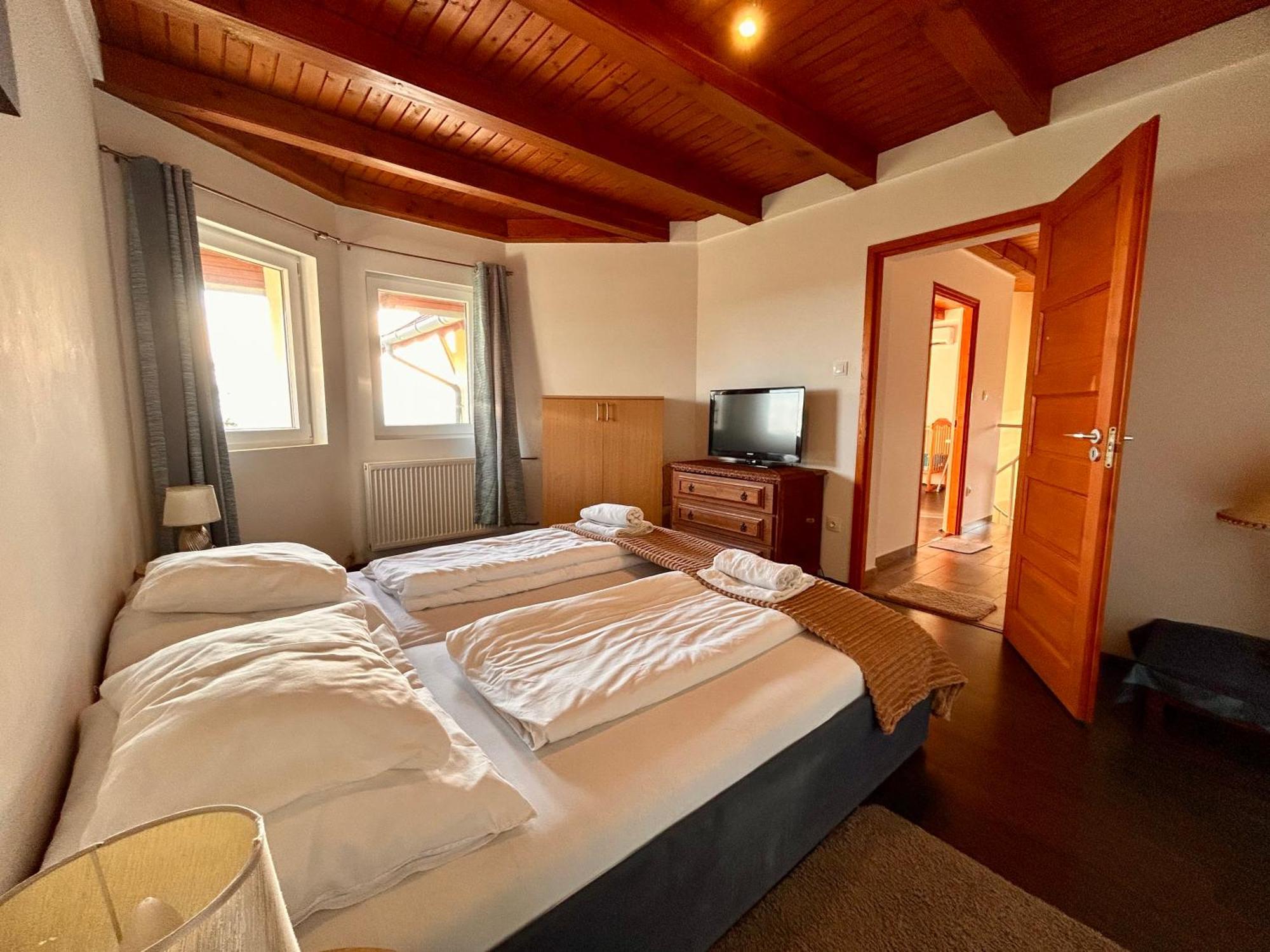 Villa Somlyo Fot Buitenkant foto